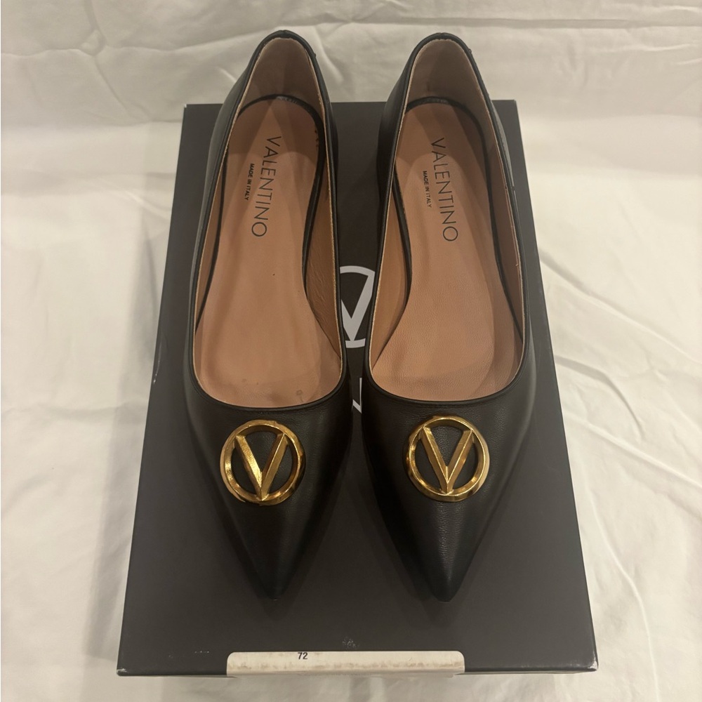 Valentino Perla flare kitten heel pumps, black, size 7
